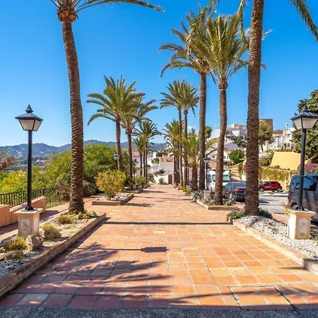 Luxury 2 Bedroom In San Juan De Capistrano, Nerja