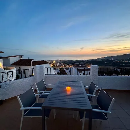 Luxury 2 Bedroom In San Juan De Capistrano, Nerja
