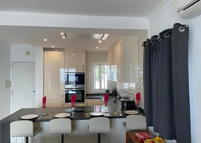 Luxury 2 Bedroom In San Juan De Capistrano, *