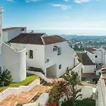 Luxury 2 Bedroom In San Juan De Capistrano, Apartament Nerja