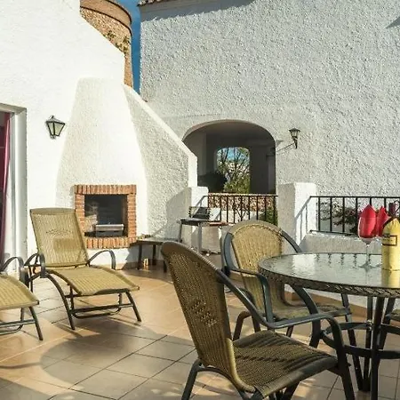 Luxury 2 Bedroom In San Juan De Capistrano, Lejlighed Nerja