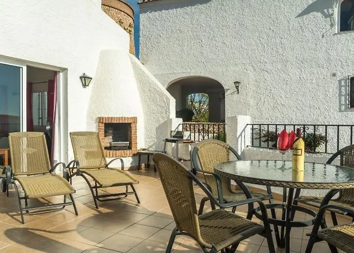 Luxury 2 Bedroom In San Juan De Capistrano, Lejlighed Nerja