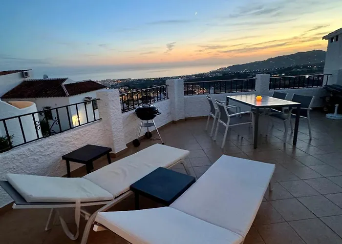 Luxury 2 Bedroom In San Juan De Capistrano, Nerja